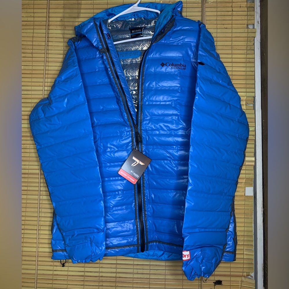 NWT Columbia Titanium OutDry Extreme Gold OmniHeat Down Puffer- MEDIUM- BLUE